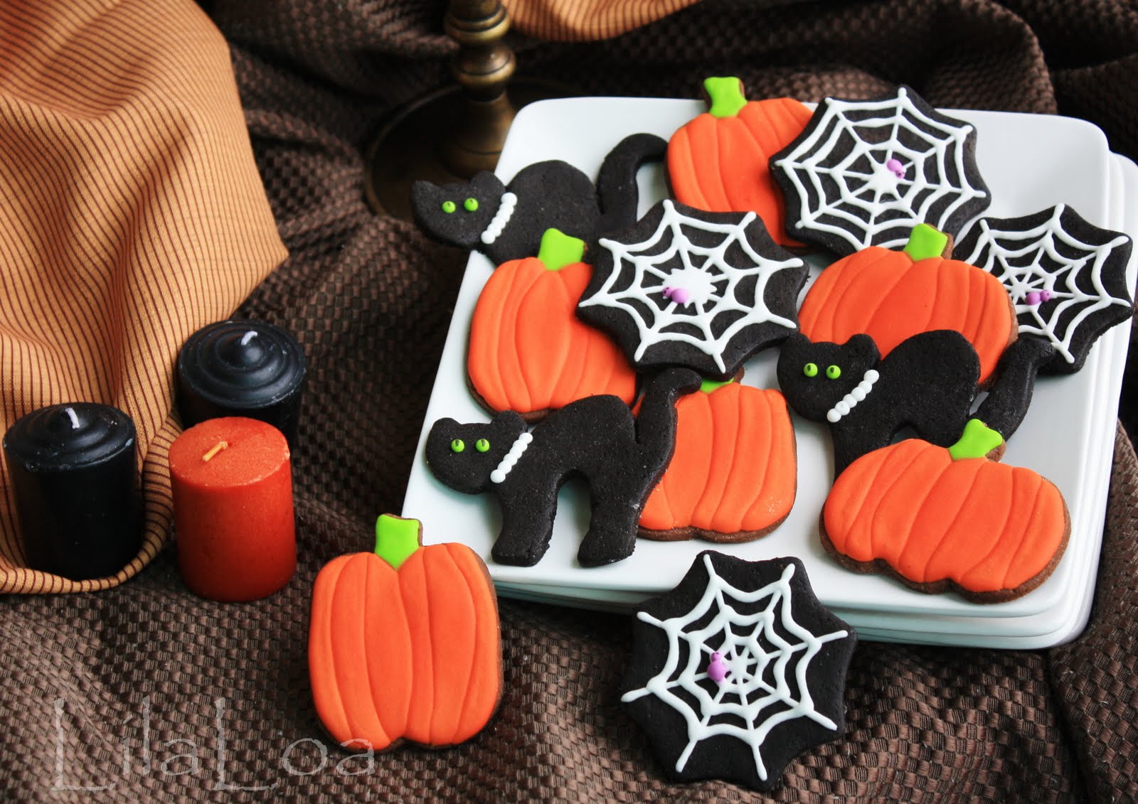 BLACK cookies for Halloween