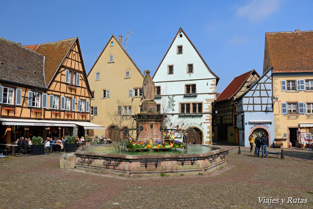 Plaza del castillo Plaza del castillo, Eguisheim