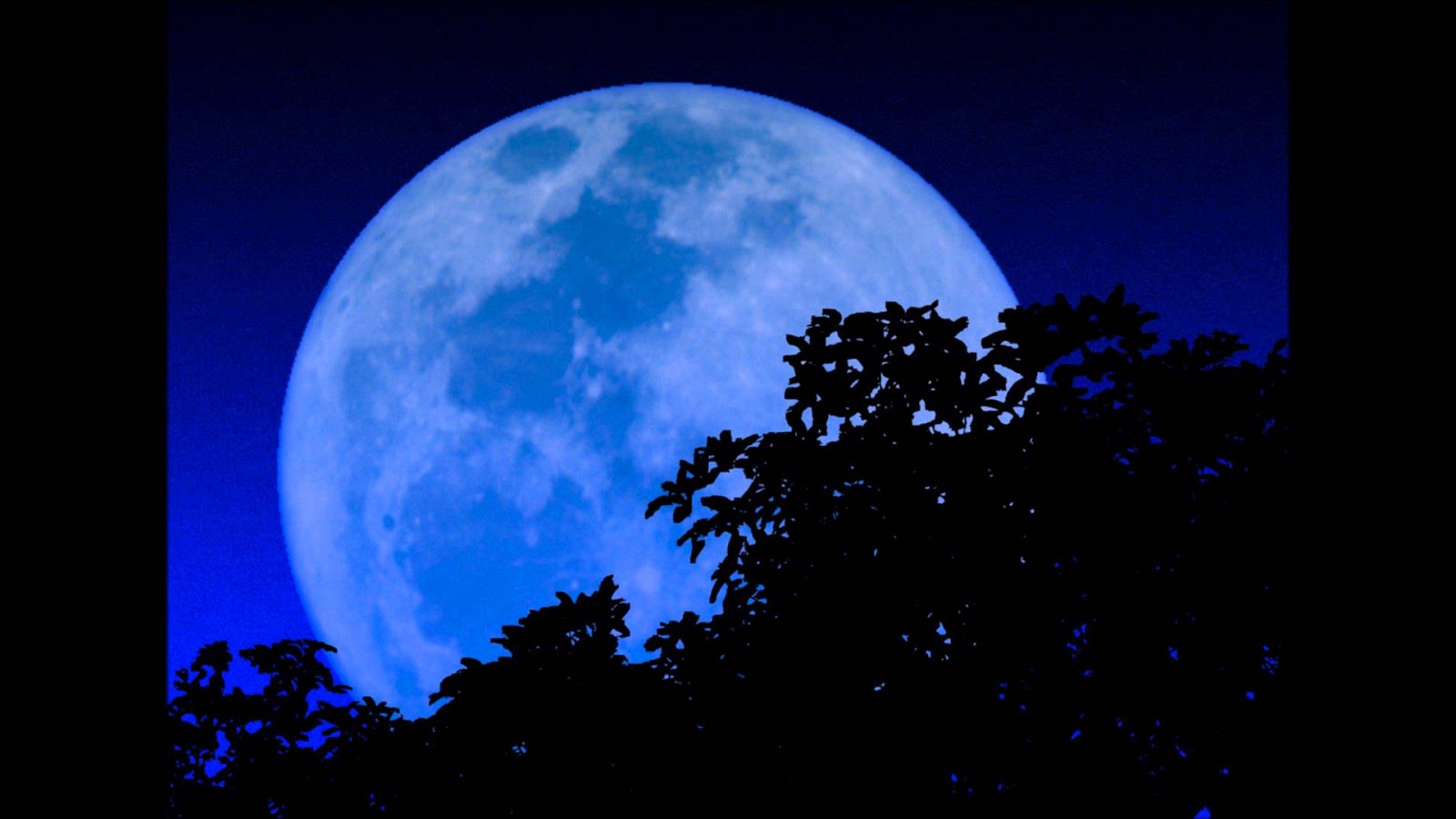 Есть синяя луна. Голубая Луна. Синяя Луна. Цветная Луна. Голубое полнолуние.
