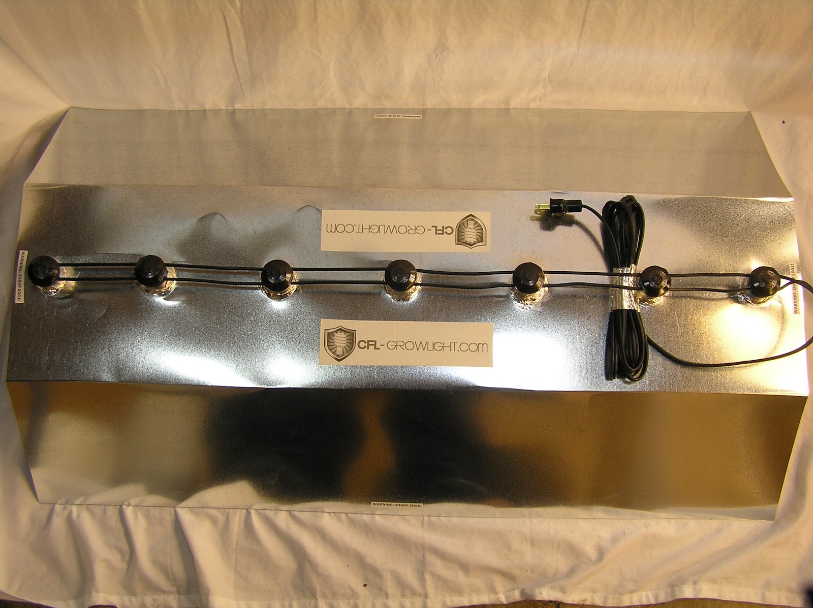 Stealth Marijuana Grow Lights of Today CFL vs Hid vs LED