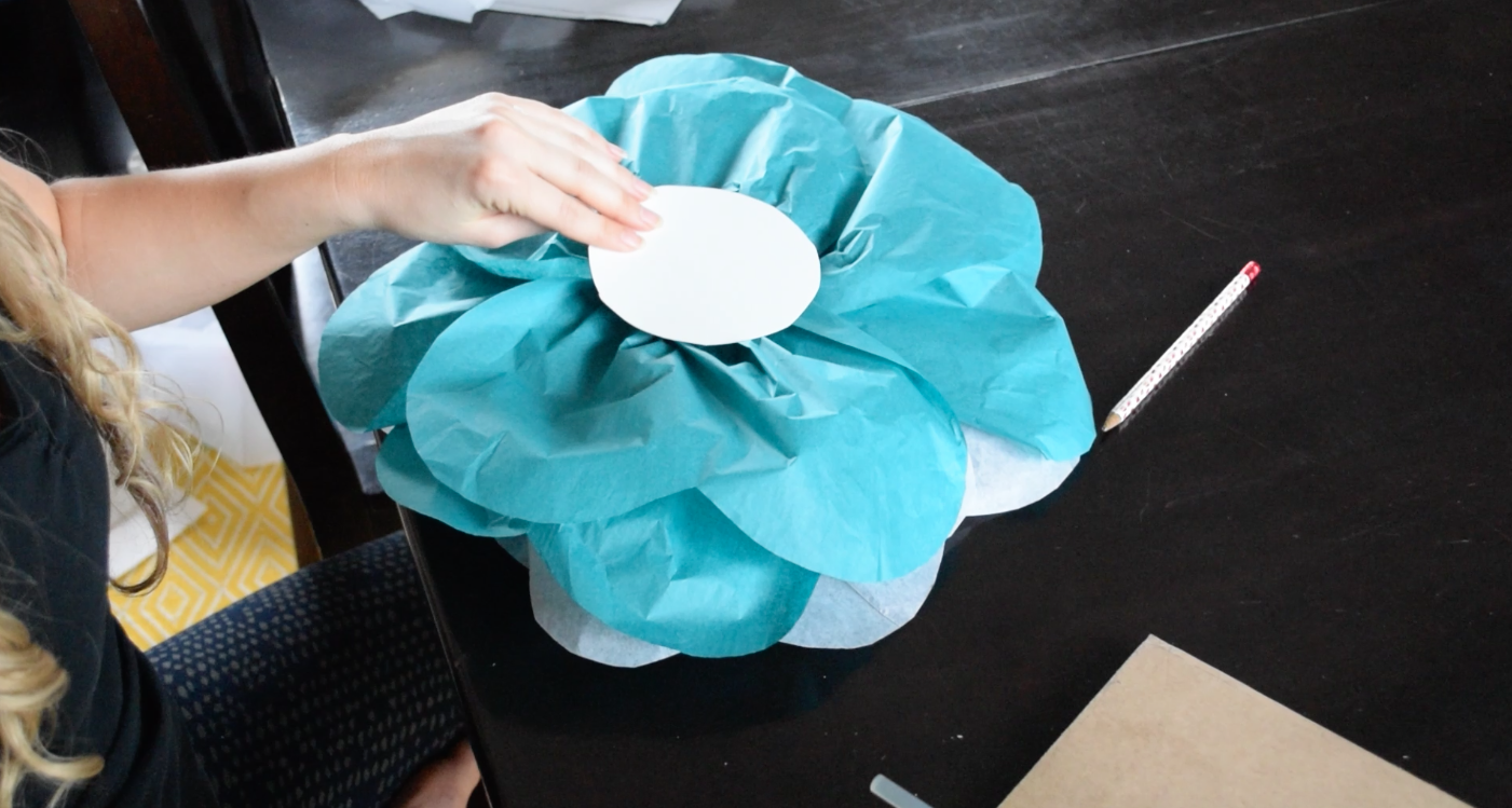 Ashley's Green Life How to Make Large Tissue Flowers