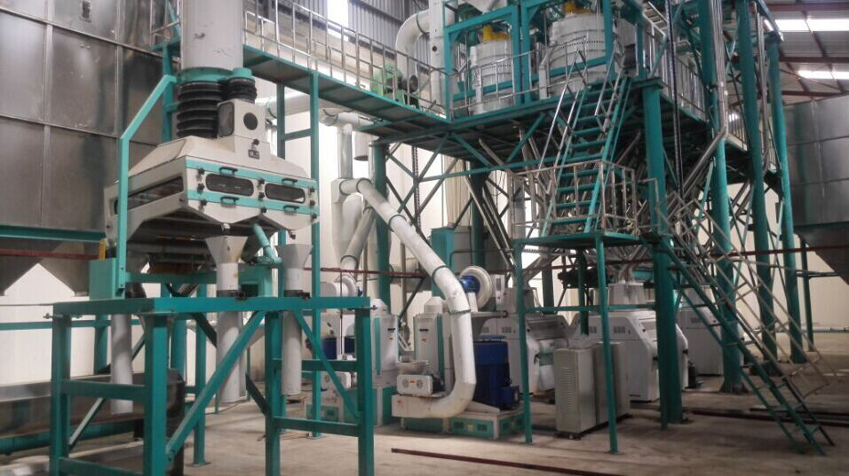 Hongdefa Team visit Kenya for maize milling machine on 28th Feb