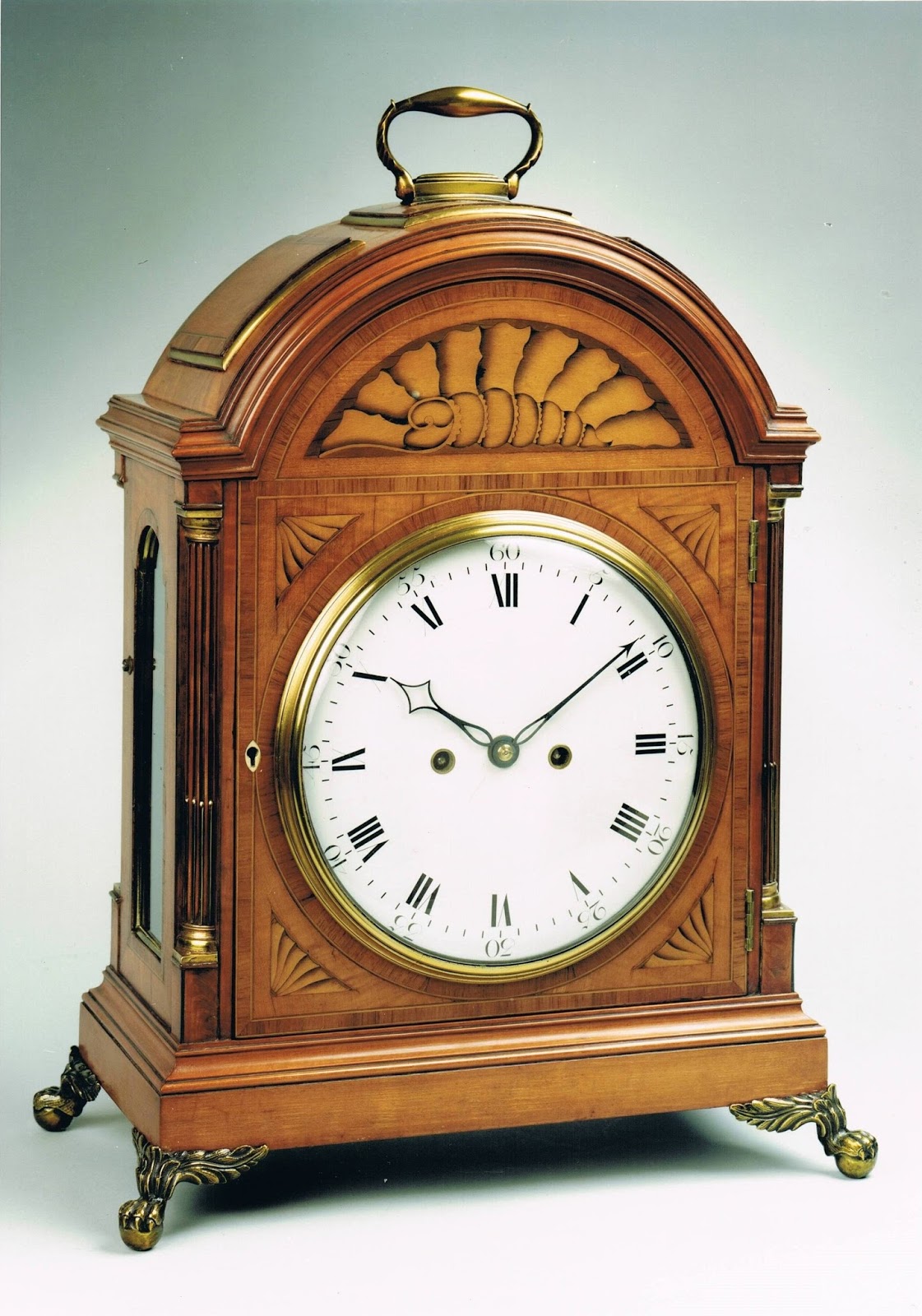 50 часов английского. Часы на английском. Часы 18 века. Часы в английском стиле. Напольные часы 18 века.
