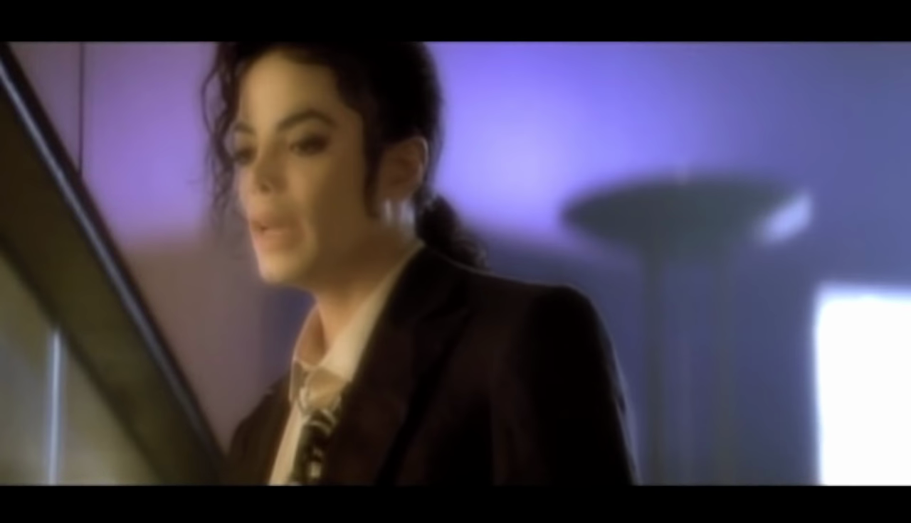 Michael Jackson Who Is It Official Version [HD] (1080p)