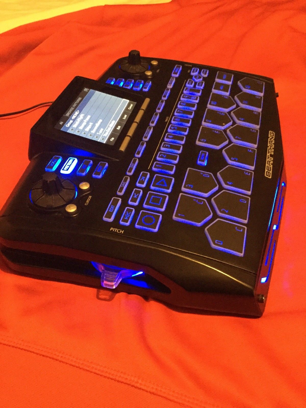 MATRIXSYNTH BKE BEAT THANG PORTABLE GROOVEBOX HIP HOP Drum Machine