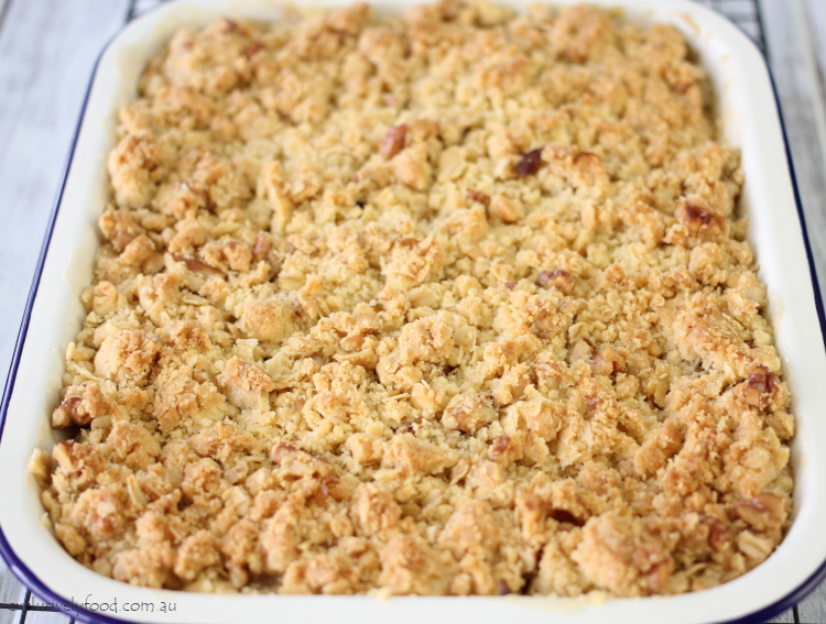 Exclusively Food: Apple Oat Crumble Recipe
