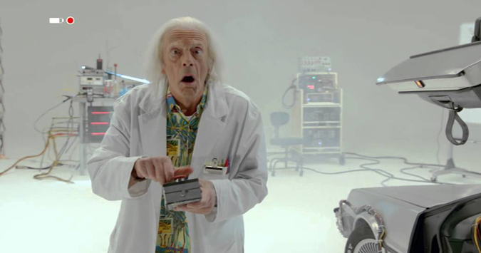 Doutor Brown, de 'De Volta Para o Futuro', está de volta!