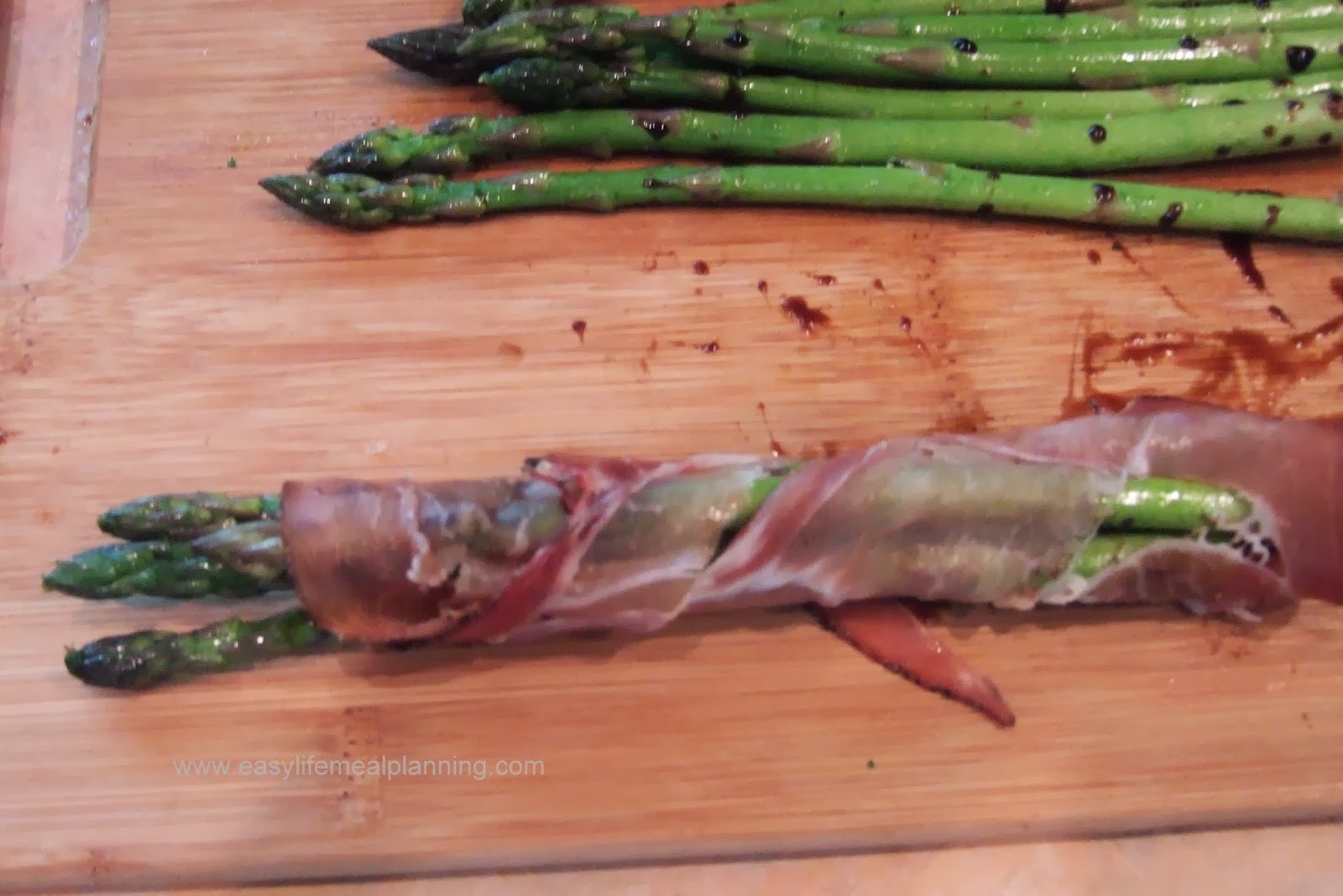Easy Life Meal and Party Planning Prosciutto wrapped Asparagus with a