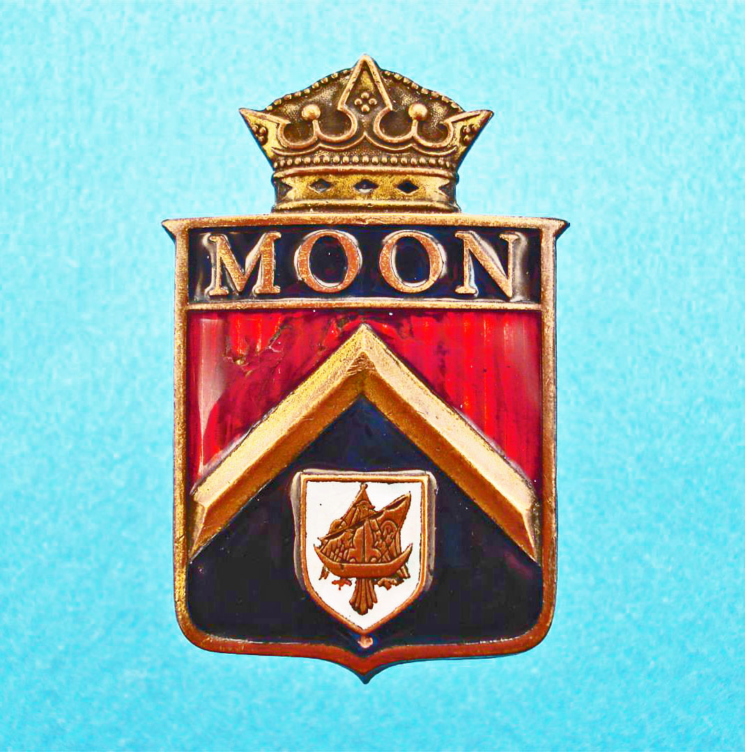 American Auto Emblems: MOON
