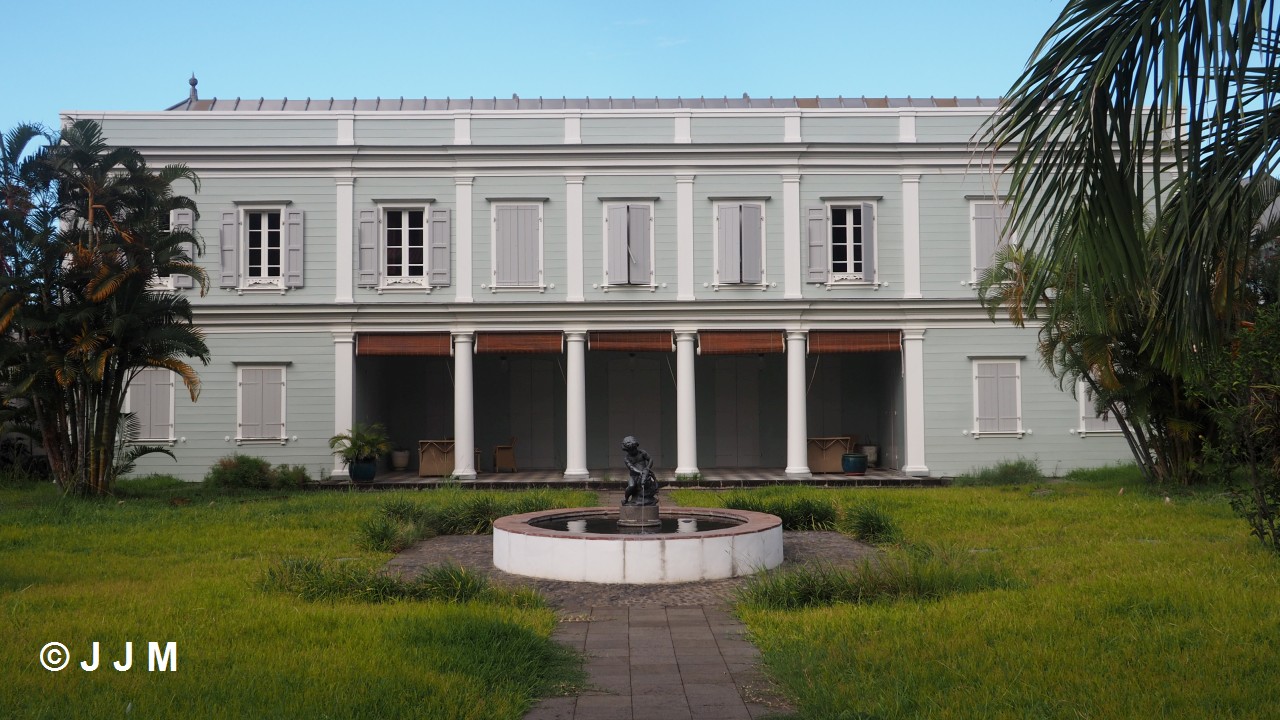 VOYAGES de NM et JJM SAINTDENIS DE LA REUNION