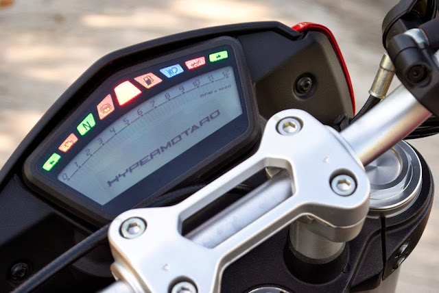 Motorcycle Tour Ducati Hypermotard 821