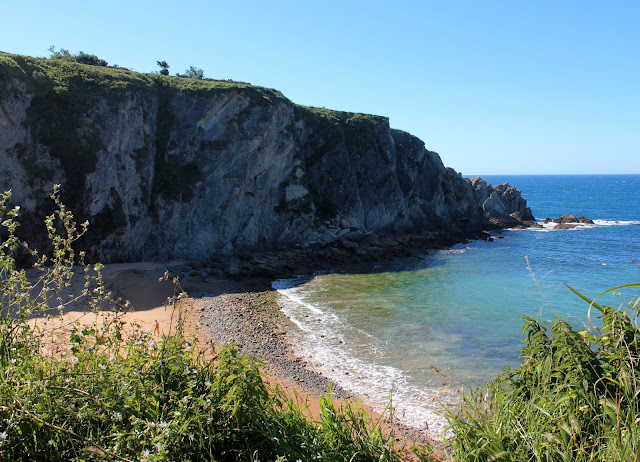 Playa de Covachos. Costa Quebrada. Cantabria