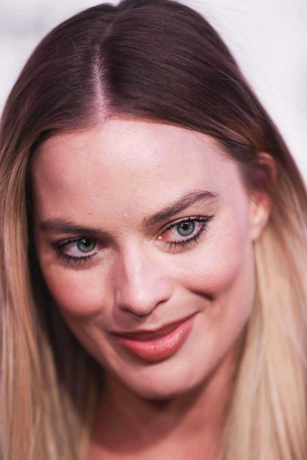 labels margot robbie share