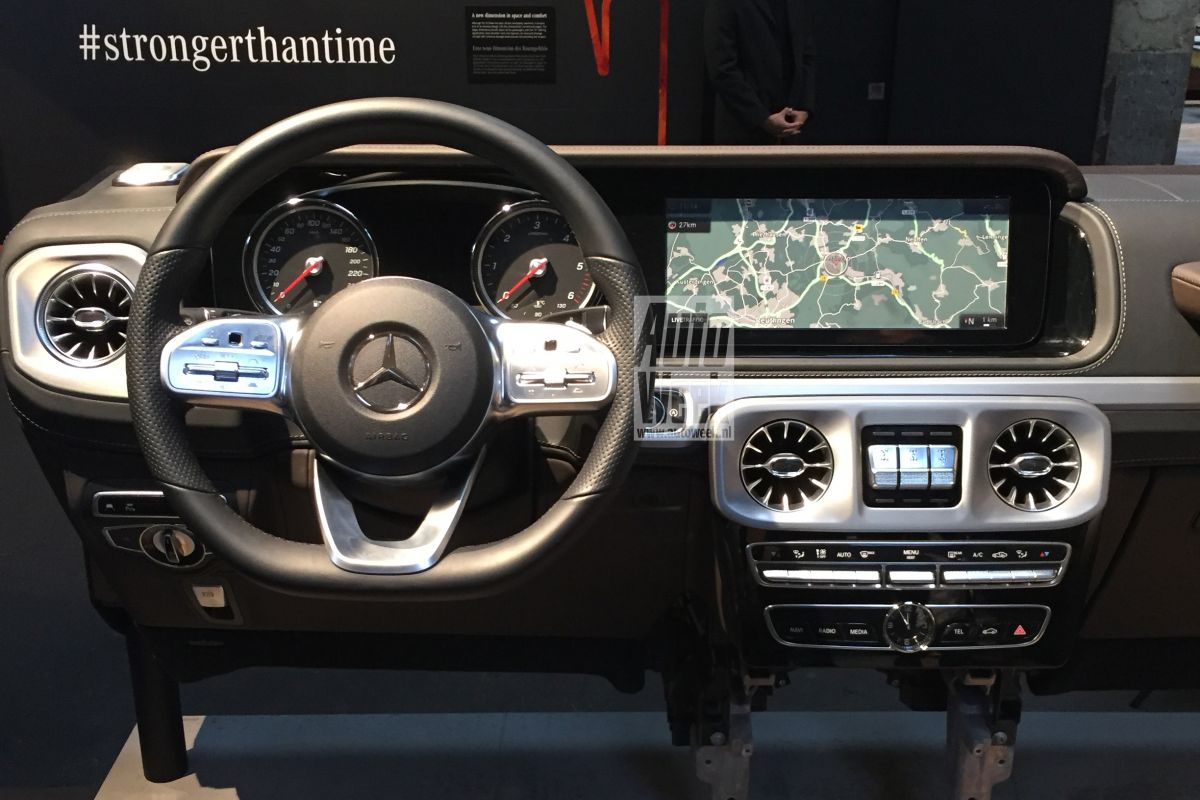 Ini Bentuk Dashboard Baru Mercedes Benz G Class 2019
