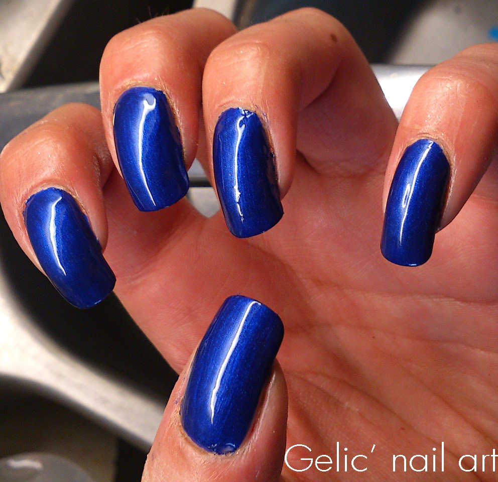 Gelic' nail art: ZTIZ - 94 "mörkblå", swatch