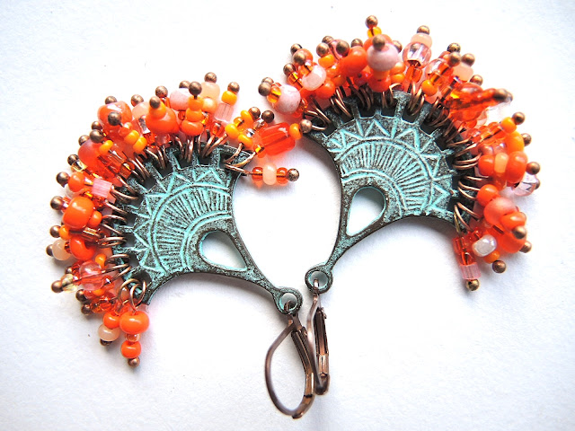DIY overdadige oranje bellen/excessive orange earrings