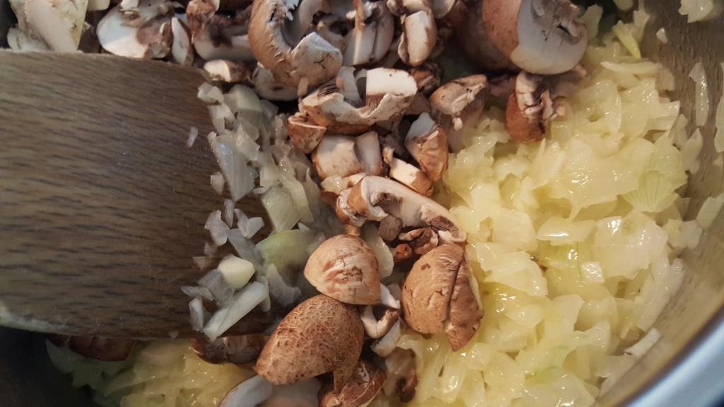 eat-culture: Schweizer Blätterteig Pastetli mit Kalbfleisch-Champignon ... eat-culture: Schweizer Blätterteig Pastetli mit Kalbfleisch-Champignon ...