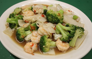 Resep Cumi Cah Brokoli Untuk Menu Waktu Sahur http://resepabu.blogspot.com/2017/06/resep-cumi-cah-brokoli-untuk-menu-waktu.html