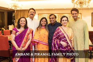 both ambani family and piramal family group photo with happily smile