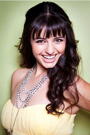 Rebecca Black Foto de Rebecca Black con flequillo