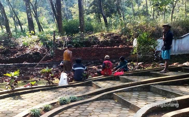 makam ki gede penatas angin doro pekalongan