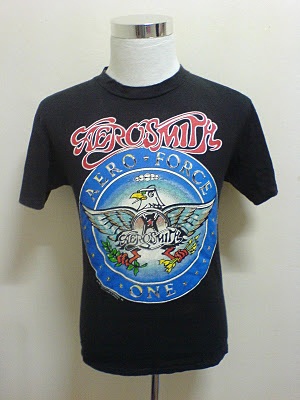 Rock the Threads: Vintage Aerosmith Concert T-Shirt