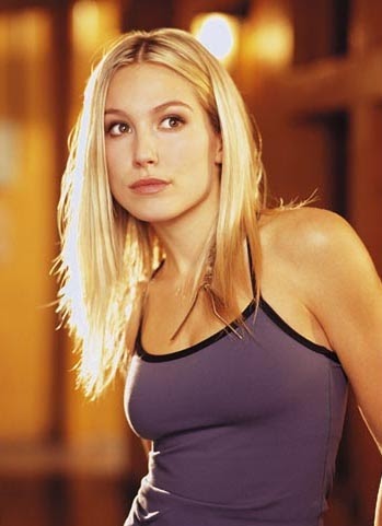 KOOL TV: KOOL TV BABE OF THE WEEK: "FALLING SKIES" SARAH CARTER