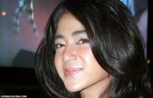 11 Artis Wanita Indonesia Dengan Ukuran Bra Besar 11 artis wanita indonesia dengan ukuran bra besar