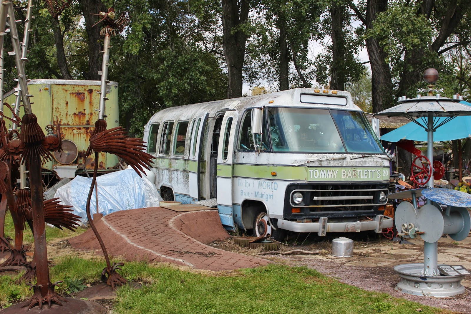 Snug Harbor Bay Delaney's Surplus Art Park