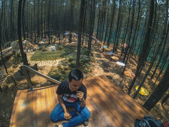 spot foto rumah pohon di puthuk panggang welut pacet spot foto rumah pohon di puthuk panggang welut pacet
