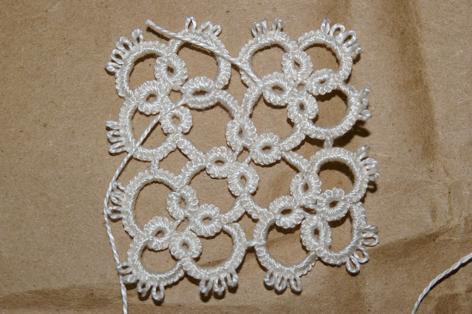 Tatting All Over the Place Book Review 5 "Tatting Patterns and Designs"