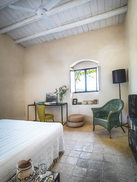 A natural stone house in Noto, Sicily