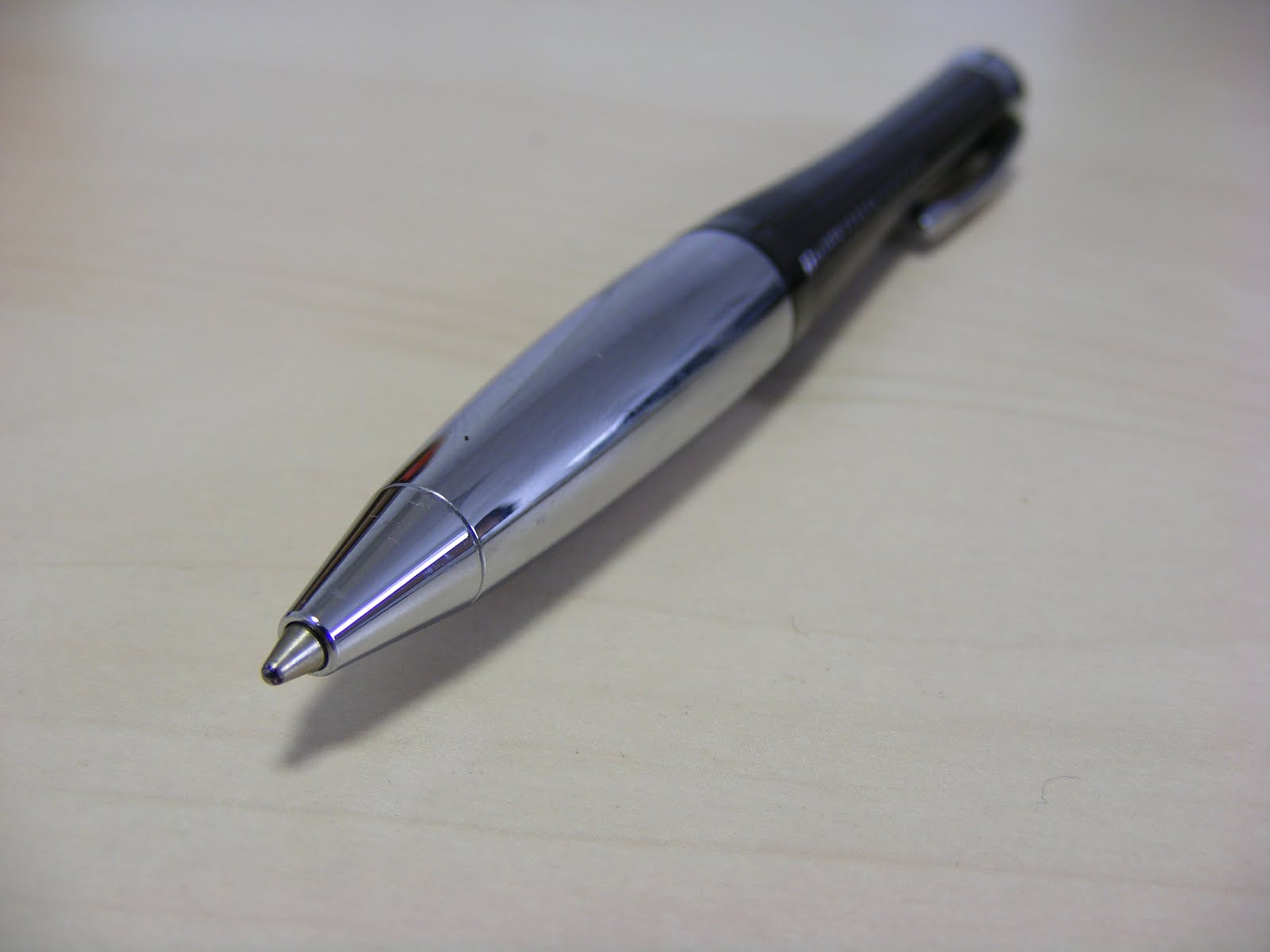 Paper and Digital: Review of Parker Urban Premium, a premium ballpoint?