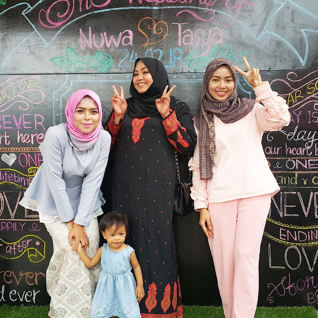 Warna Warni Photobooth Papan Hitam by lubukseni.com