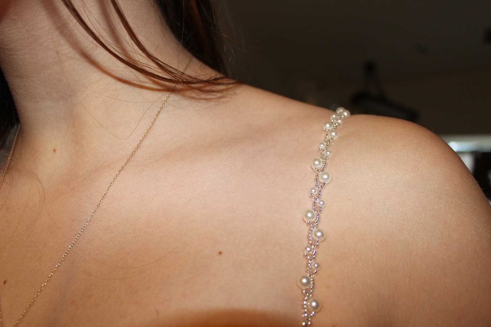 GLITTER PUKE!! Strappys! (The prettiest bra straps ever!)