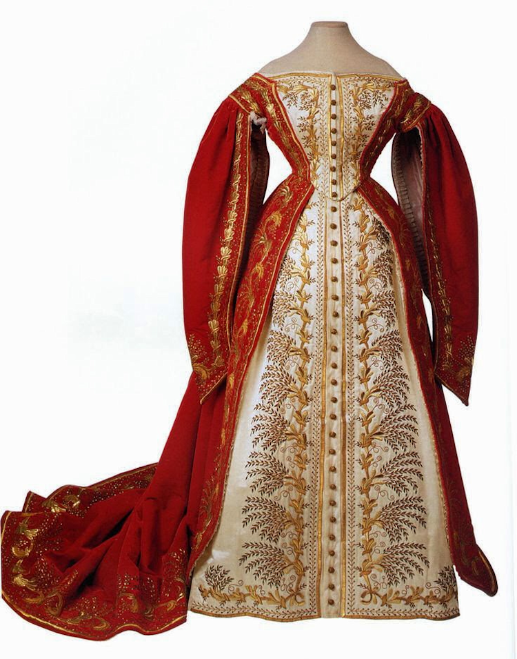 Gods and Foolish Grandeur: The Russian court gown, deconstructed: dress ...