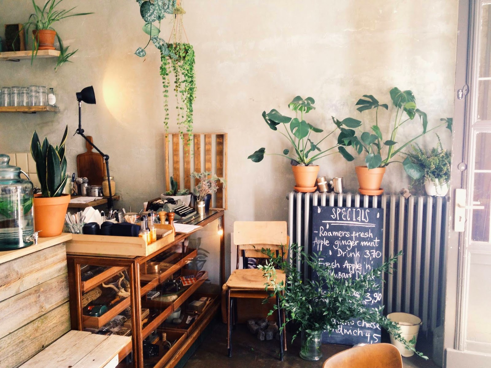 Roamers – zielona kawiarnia na Neukölln 