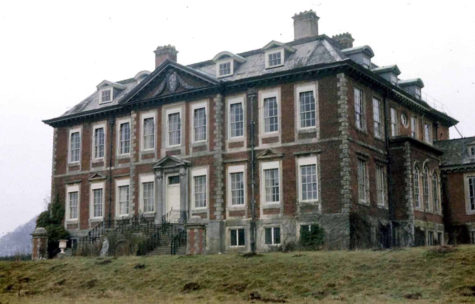 Landed families of Britain and Ireland (219) Astley of Melton