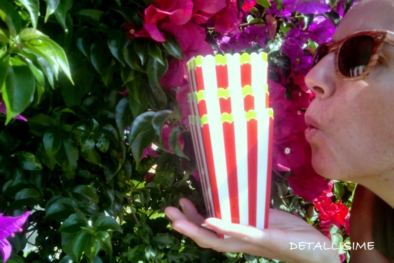 envases cuadrados de rayas