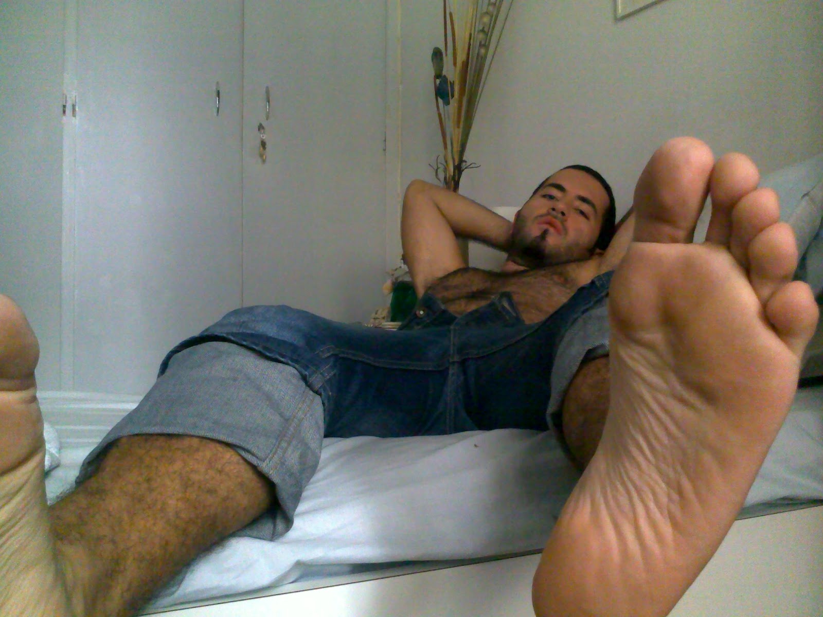 gay men feet arab Sexy