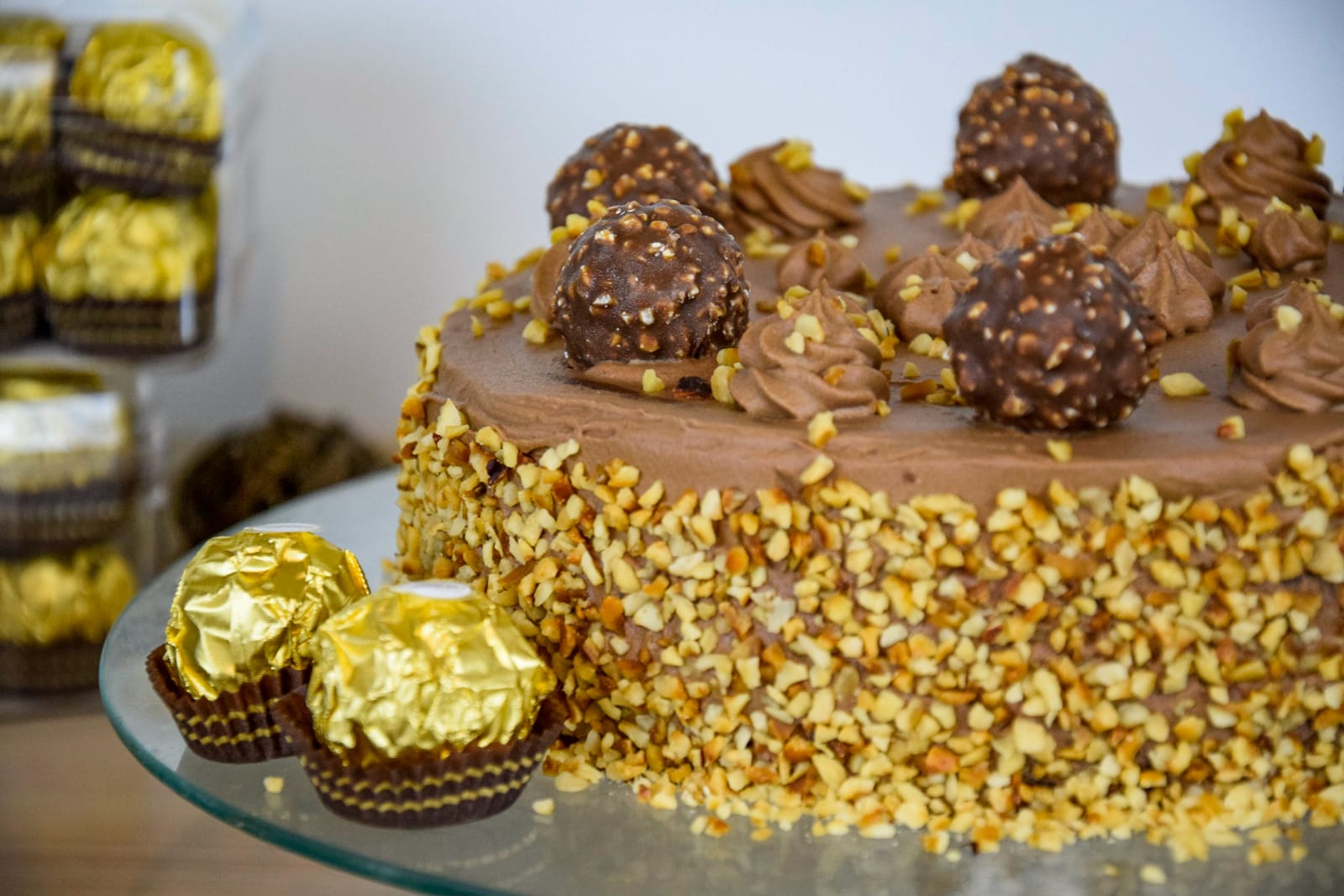kiras_bakery: Ferrero Rocher Torte/ Haselnuss-Nougat-Torte/ Schoko-Nuss ...