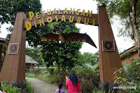 petualangan dinosaurus tmii