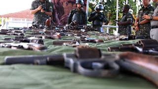 Deputado diz que Bolsonaro quer votar flexibilização de armas em 2019 Deputado diz que Bolsonaro quer votar flexibilização de armas em 2019