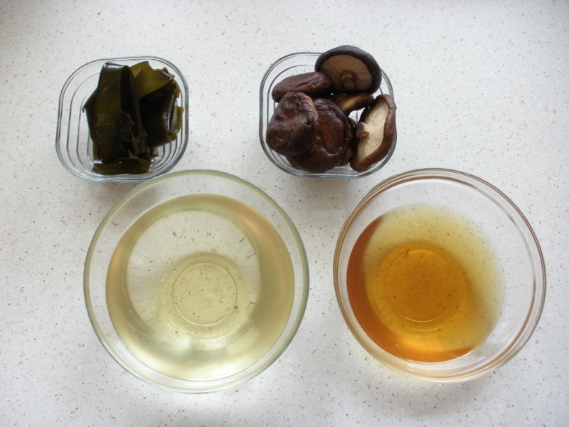 Sushi monogatari opowieść o sushi Kombu i shiitake wywar