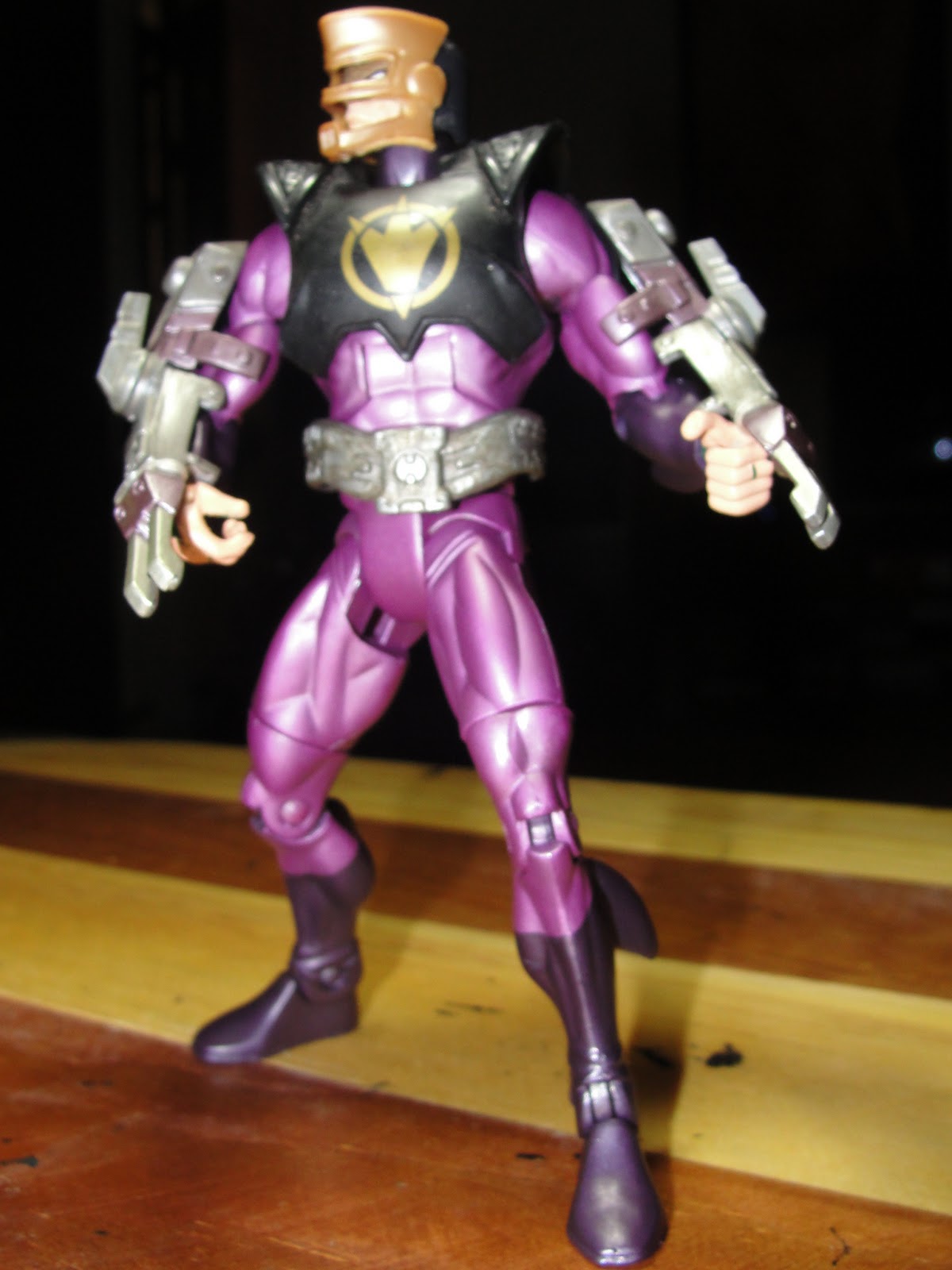 NERDVANA: NUEVO CUSTOM: MAKO