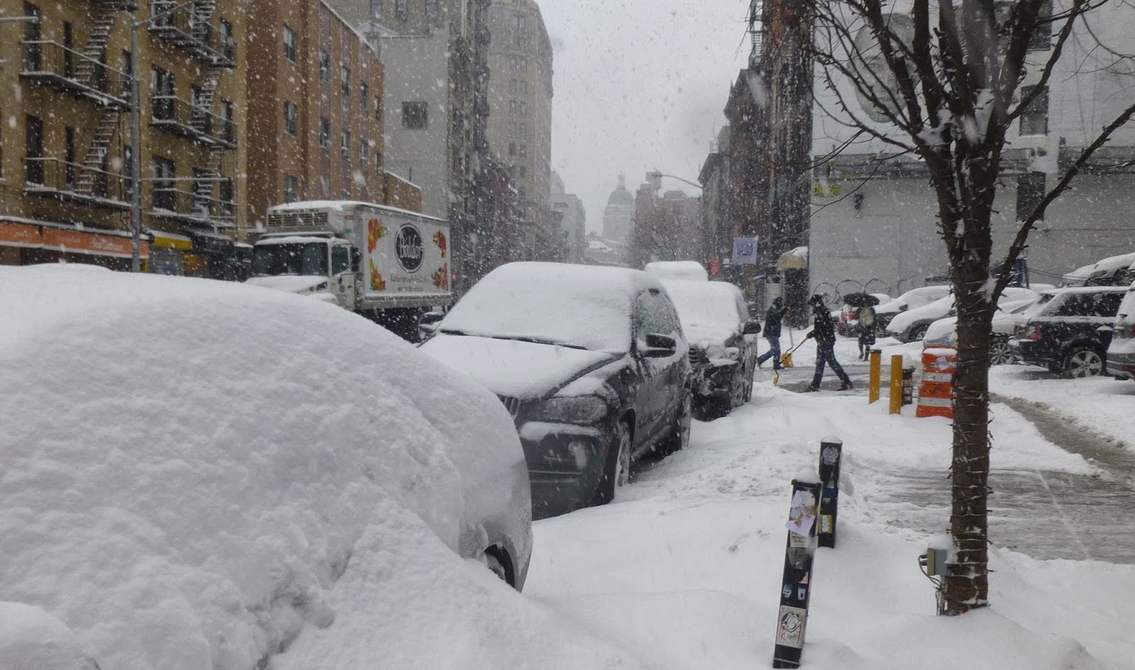 DriveByCuriosity: New York City: Snow Storm Over Manhattan