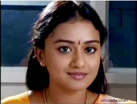 Varada plays the role of Amala in Amala Serial