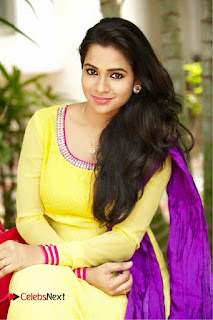 Tamil Actress Leesha Pictureshoot Gallery  0002