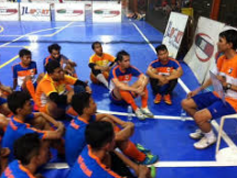 TUGAS PELATIH FUTSAL SEPAKBOLA DI LAPANGAN
