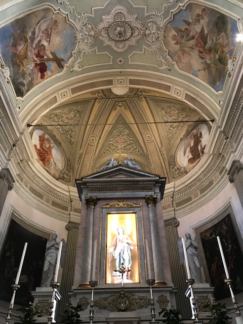ミラノのセント・ディ・マリア・ディ・ミラコリ教会の天井のフレスコ画
